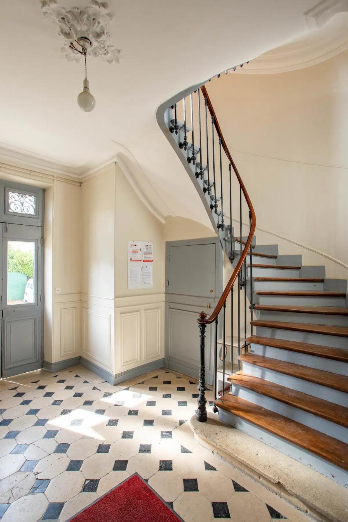 Le Studio Parisien Boissy-Saint-Léger Εξωτερικό φωτογραφία